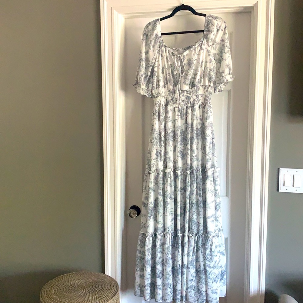 💙 Baltic Born ALICE Maxi Dress, Size Large
